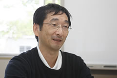 業務グループマネージャーの佐藤和裕さん